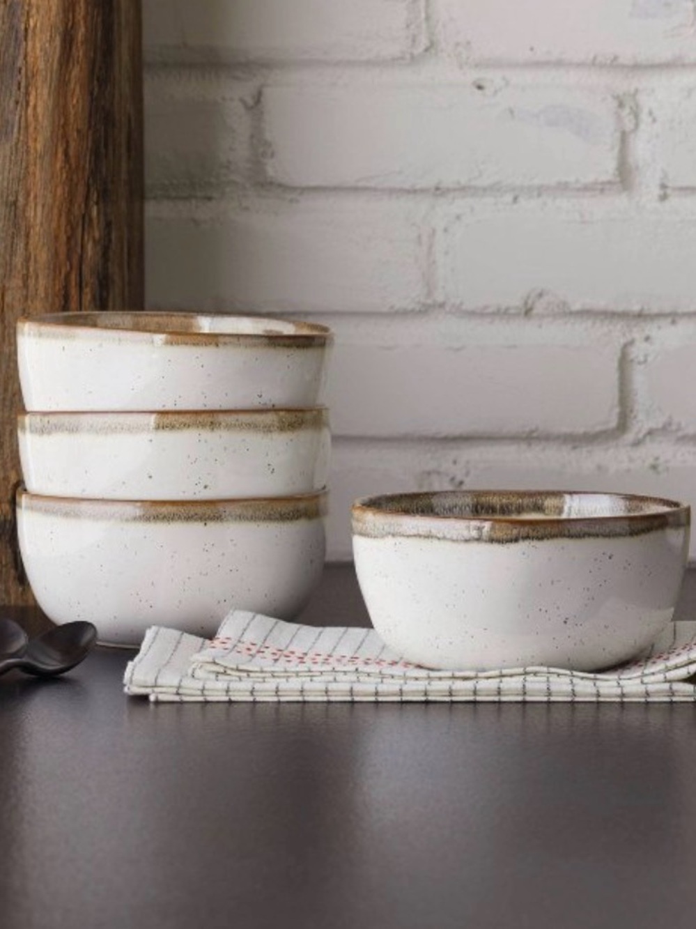 Hearth & Hand 4 Pk.  22 oz Stoneware Reactive Glaze Cereal Bowl Set Cream - NIB - Picture 6 of 7